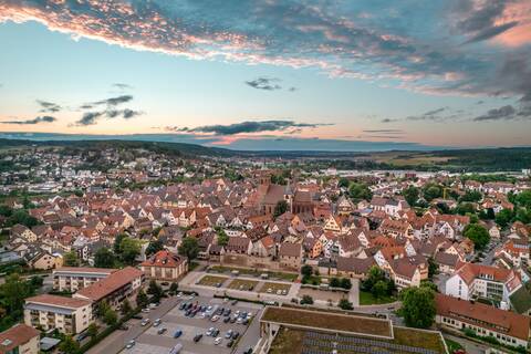 Luftbild von der Weil der Stadt mit Fokus auf die Altstadt. 