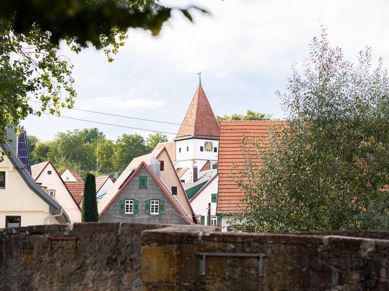 Würmbrücke Hausen in Blickrichtung Ortskern