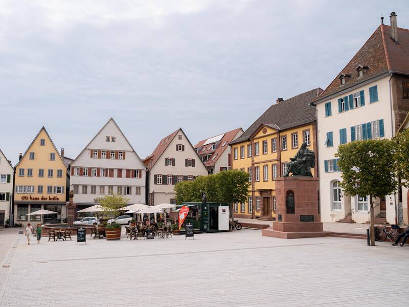 Ein Marktplatz.