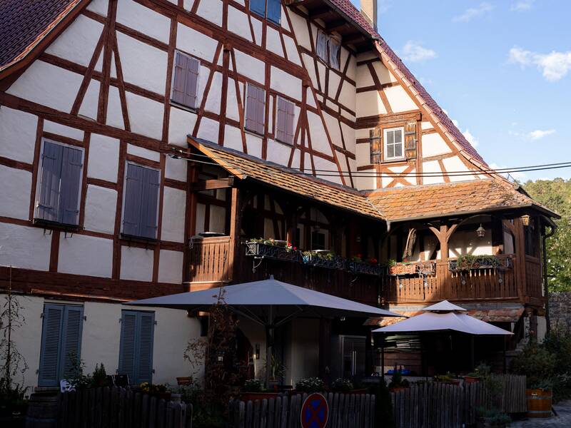 Ein altes Gebäude.