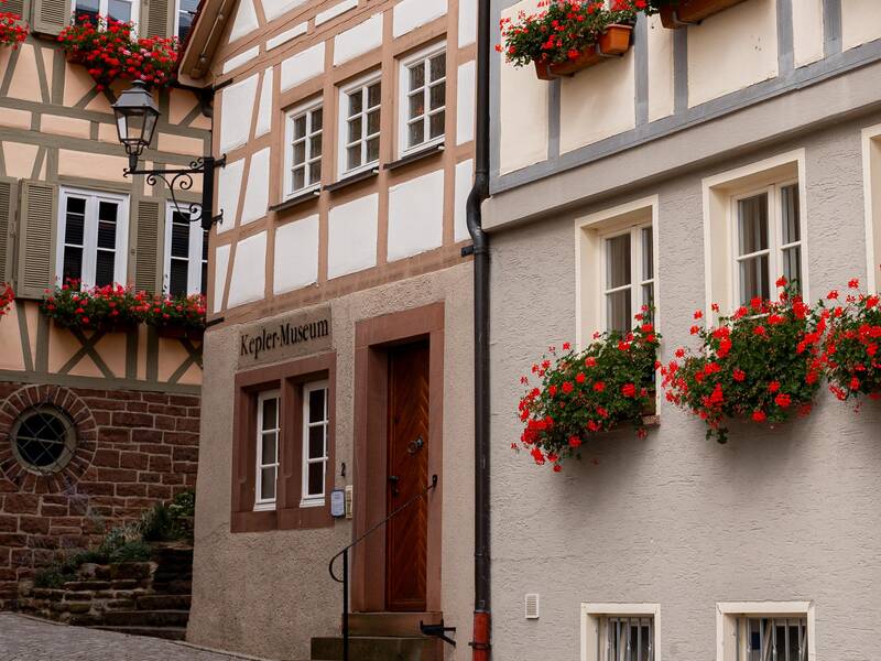 Ein altes Gebäude.